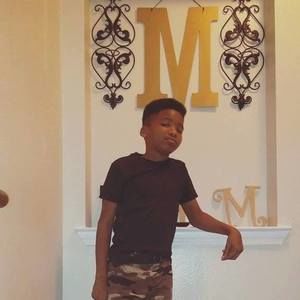 Meet your Posher, Avion